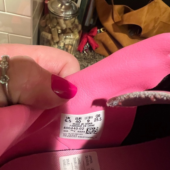 Puma Vibrant Pink Suede Shoes with Red Stripe - Picture 6 of 7